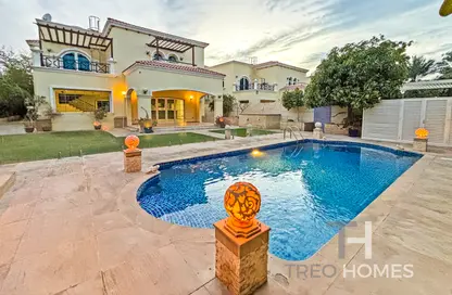 Villa - 4 Bedrooms - 5 Bathrooms for rent in Legacy - Jumeirah Park - Dubai