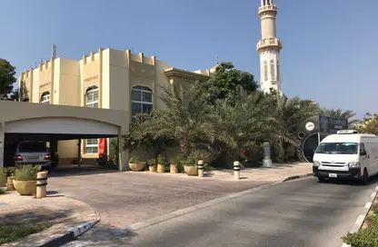 فيلا - استوديو - 7 حمامات للايجار في فلل الجميرا 2 - جميرا 2 - الجميرا - دبي