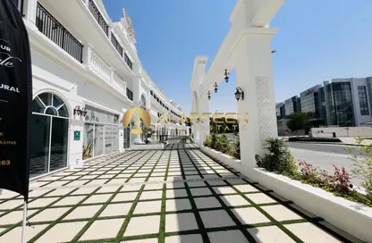 متجر - استوديو - 1 حمام للايجار في فينشيتوري بالاسيو - ارجان - دبي