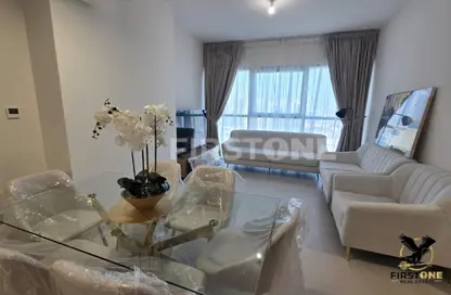 شقة - 2 غرف نوم - 2 حمامات للايجار في راديانت سكوير - مدينة الأضواء - جزيرة الريم - أبوظبي
