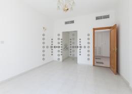 شقة - 3 غرف نوم - 3 حمامات للكراء في برج فالكون - شارع المكتوم - ديرة - دبي