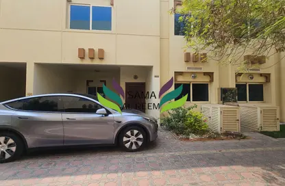 Villa - 3 Bedrooms - 3 Bathrooms for rent in Jumeirah 1 Villas - Jumeirah 1 - Jumeirah - Dubai