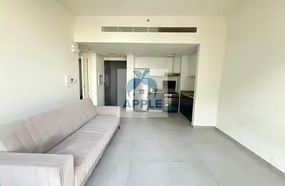 شقة - غرفة نوم - 2 حمامات للايجار في ذا سولو - الجادة - الشارقة