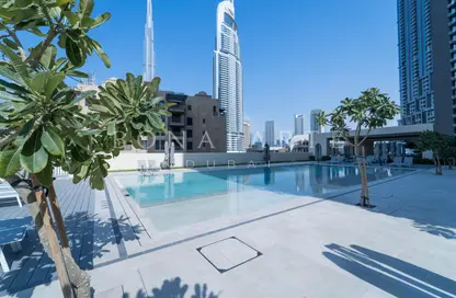 Apartment - 2 Bedrooms - 2 Bathrooms for rent in Burj Royale - Downtown Dubai - Dubai