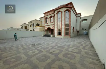 Villa - 5 Bedrooms - 7 Bathrooms for sale in Al Mowaihat 2 - Al Mowaihat - Ajman