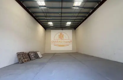 Warehouse - Studio - 1 Bathroom for rent in Al Sajaa Industrial - Al Sajaa - Sharjah