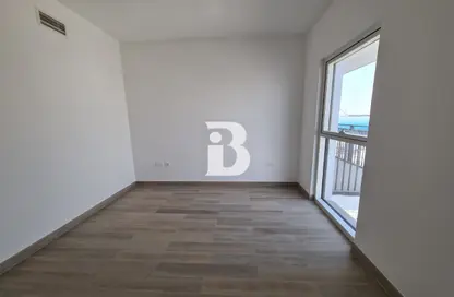 Empty Room image for: Apartment - 3 Bedrooms - 4 Bathrooms for sale in Waters Edge - Yas Island - Abu Dhabi, Image 1