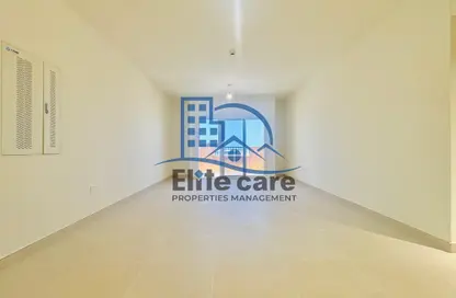 Apartment - 2 Bedrooms - 3 Bathrooms for rent in Al Rawdha Residence C98 - Rawdhat Abu Dhabi - Abu Dhabi