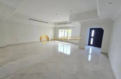 فيلا - 4 غرف نوم - 6 حمامات للايجار في فلل لين غاردن - قرية الجميرا سركل - دبي