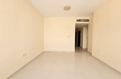 شقة - غرفة نوم - 2 حمامات للايجار في حوشي 1 - حوشي - البادي - الشارقة