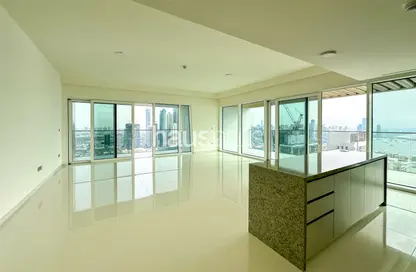 Apartment - 3 Bedrooms - 4 Bathrooms for sale in Grand Bleu Tower 1 - EMAAR Beachfront - Dubai Harbour - Dubai