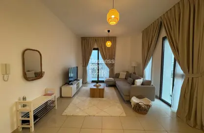 Apartment - 1 Bedroom - 1 Bathroom for rent in Hayat Boulevard 2A - Hayat Boulevard 2 - Hayat Boulevard - Town Square - Dubai