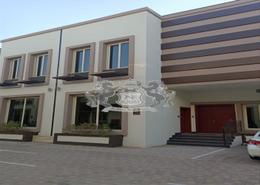Duplex - 4 bedrooms - 6 bathrooms for rent in Al Manaseer - Al Ain