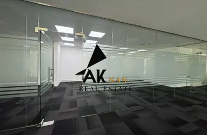 مكتب - استوديو - 2 حمامات للايجار في مركز الأعمال الأوروبي - مجمع دبي للإستثمار - دبي