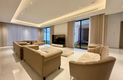 Villa - 5 Bedrooms - 6 Bathrooms for rent in Nad Al Sheba 2 - Nad Al Sheba - Dubai