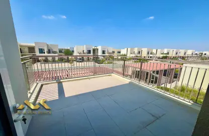 Terrace image for: Apartment - 2 Bedrooms - 2 Bathrooms for sale in Urbana III - EMAAR South - Dubai South (Dubai World Central) - Dubai, Image 1