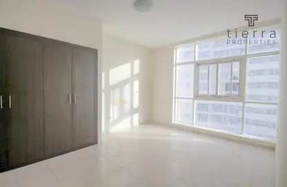 شقة - غرفة نوم - 2 حمامات للبيع في طراز يوناني - المدينة الدولية - دبي