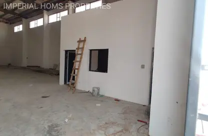 Warehouse - Studio - 1 Bathroom for rent in Umm Al Thuoob - Umm Al Quwain