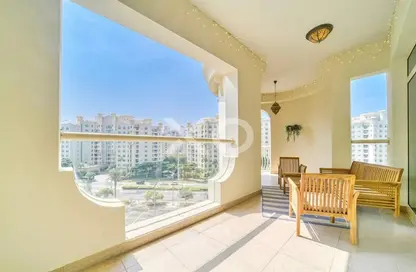 Apartment - 3 Bedrooms - 4 Bathrooms for rent in Al Msalli - Shoreline Apartments - Palm Jumeirah - Dubai