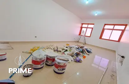 Apartment - 3 Bedrooms - 3 Bathrooms for rent in Al Khalidiya - Abu Dhabi