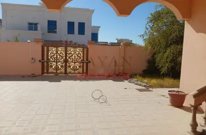 Terrace image for: Villa - 5 Bedrooms - 7 Bathrooms for rent in Al Mairid - Ras Al Khaimah, Image 1
