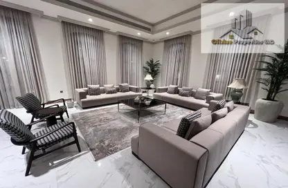 Villa - 5 Bedrooms for rent in Nad Al Sheba 4 - Nad Al Sheba - Dubai