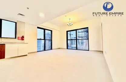 Apartment - 1 Bedroom - 2 Bathrooms for rent in Jumeirah Garden City - Al Satwa - Dubai