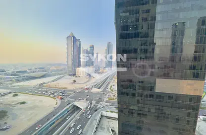 مكتب - استوديو - 1 حمام للايجار في القمة - الخليج التجاري - دبي