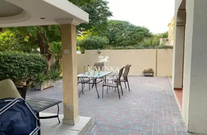 Villa - 2 Bedrooms - 3 Bathrooms for rent in Springs 12 - The Springs - Dubai