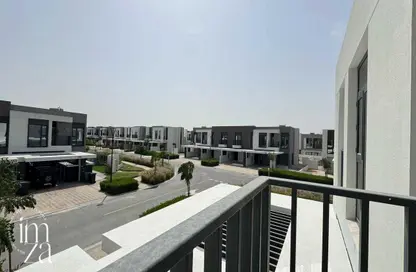 Villa - 3 Bedrooms - 4 Bathrooms for rent in Greenviews 2 - EMAAR South - Dubai South (Dubai World Central) - Dubai