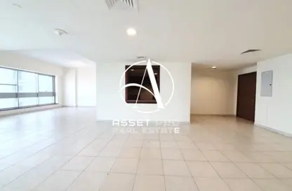 Apartment - 3 Bedrooms - 3 Bathrooms for rent in West Heights 3 - Business Bay - Dubai