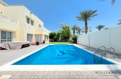 Villa - 6 Bedrooms - 5 Bathrooms for sale in Meadows 1 - Meadows - Dubai