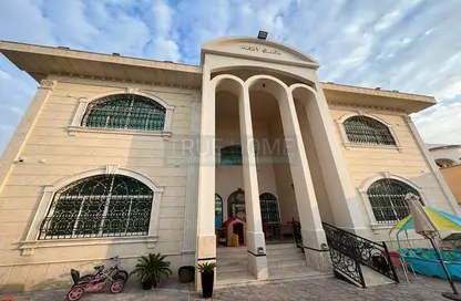 Outdoor Building image for: Villa for sale in Al Ramaqiya - Wasit - Sharjah, Image 1