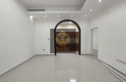 شقة - 2 غرف نوم - 2 حمامات للايجار في مركز محمد بن زايد - مدينة محمد بن زايد - أبوظبي