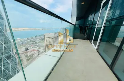 Apartment - 4 Bedrooms - 6 Bathrooms for rent in Clock Tower - Corniche Road - Abu Dhabi