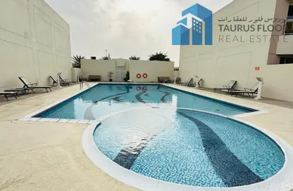 Villa - 4 Bedrooms - 5 Bathrooms for rent in Jumeirah 1 Villas - Jumeirah 1 - Jumeirah - Dubai