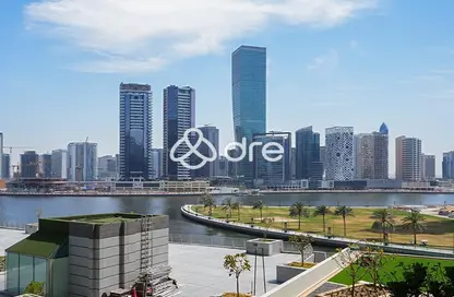 Apartment - Studio - 1 Bathroom for rent in Bay's Edge - Business Bay - Dubai