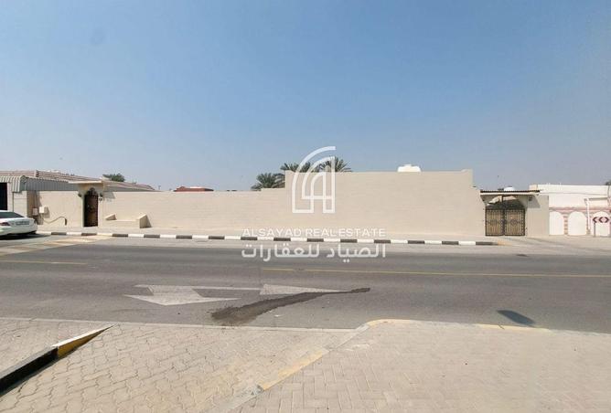 Spacious 4 BR Villa for Rent in Al Rifa&#39;ah