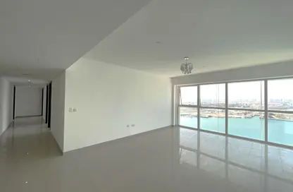 Apartment - 3 Bedrooms - 5 Bathrooms for rent in RAK Tower - Marina Square - Al Reem Island - Abu Dhabi