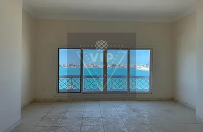 Villa - Studio - 6 Bathrooms for rent in Marina Village - Abu Dhabi