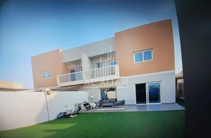 Outdoor House image for: Villa - 3 Bedrooms - 4 Bathrooms for sale in Manazel Al Reef 2 - Al Samha - Abu Dhabi, Image 1
