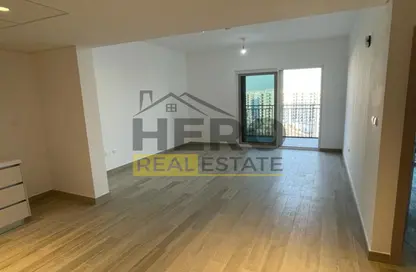Apartment - 1 Bathroom for rent in Waters Edge - Yas Island - Abu Dhabi