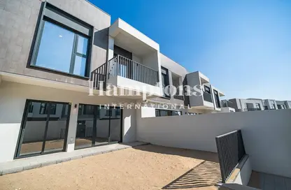 Villa - 3 Bedrooms - 4 Bathrooms for rent in Greenviews 2 - EMAAR South - Dubai South (Dubai World Central) - Dubai