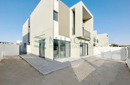 Townhouse - 4 Bedrooms - 5 Bathrooms for sale in La Rosa 6 - Villanova - Dubai Land - Dubai