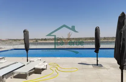 Pool image for: Apartment - 2 Bedrooms - 2 Bathrooms for sale in Waters Edge - Yas Island - Abu Dhabi, Image 1
