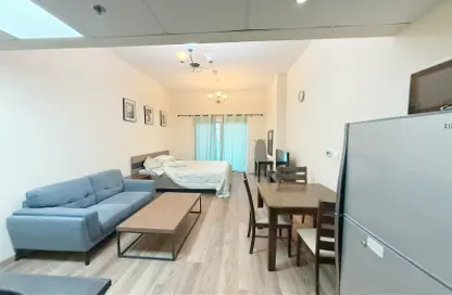 شقة - 1 حمام للايجار في مساكن النخبة رقم 2 - مساكن النخبة الرياضية - مدينة دبي الرياضية - دبي