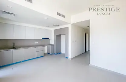Kitchen image for: Townhouse - 3 Bedrooms - 4 Bathrooms for sale in Greenview - EMAAR South - Dubai South (Dubai World Central) - Dubai, Image 1