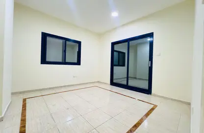 Apartment - 3 Bedrooms - 3 Bathrooms for rent in SS Lootah - Al Barsha 1 - Al Barsha - Dubai