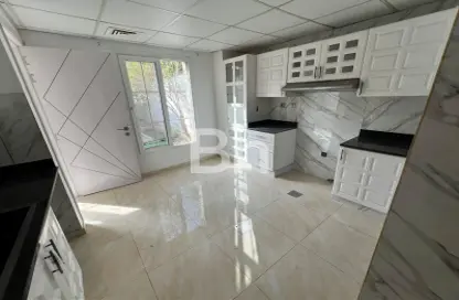 Townhouse - 4 Bedrooms - 4 Bathrooms for rent in Springs 11 - The Springs - Dubai