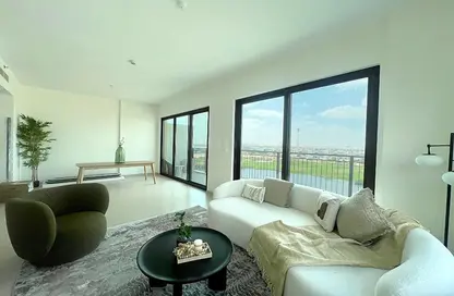 Living Room image for: Apartment - 3 Bedrooms - 3 Bathrooms for rent in Golf Views - EMAAR South - Dubai South (Dubai World Central) - Dubai, Image 1